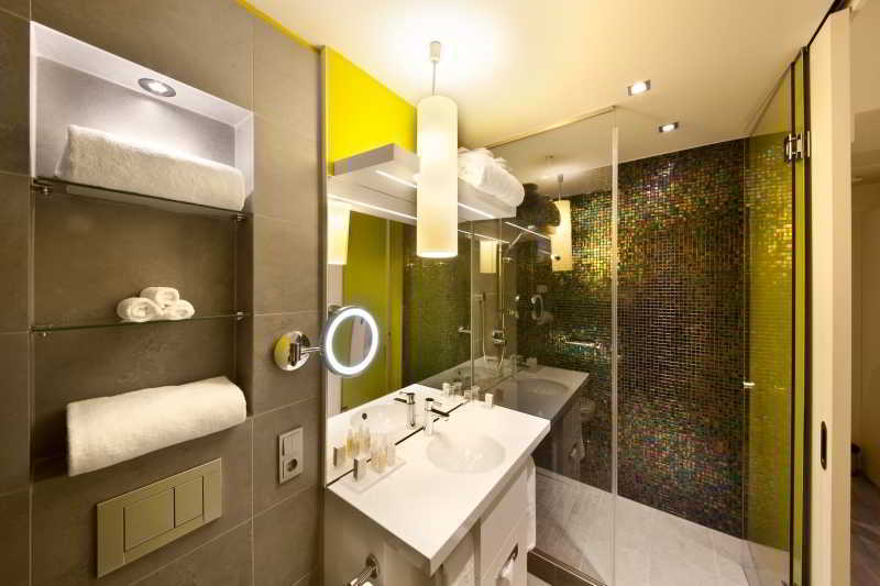 Отель Indigo Berlin-alexanderplatz, An Ihg Берлин