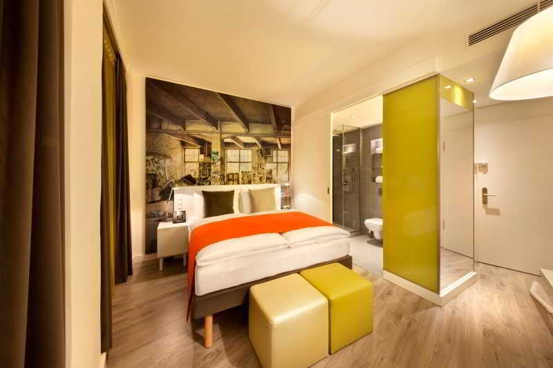 Отель Indigo Berlin-alexanderplatz, An Ihg
